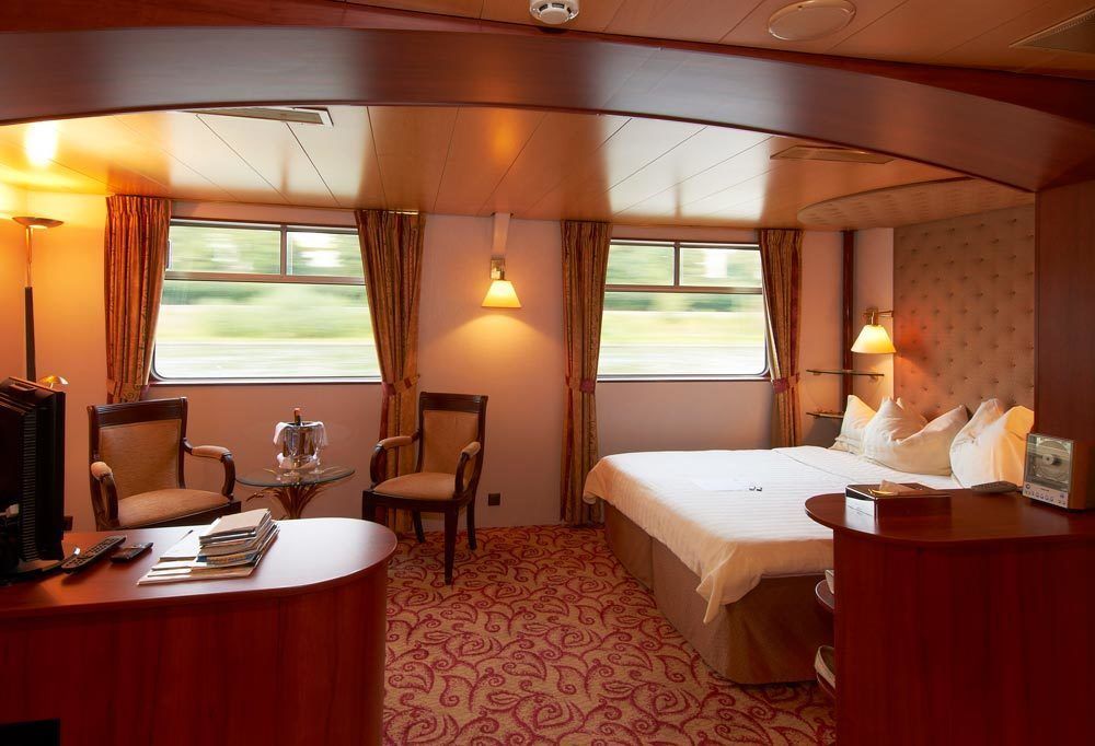 Knm Ms Switzerland I - Dusseldorf Hotell Eksteriør bilde